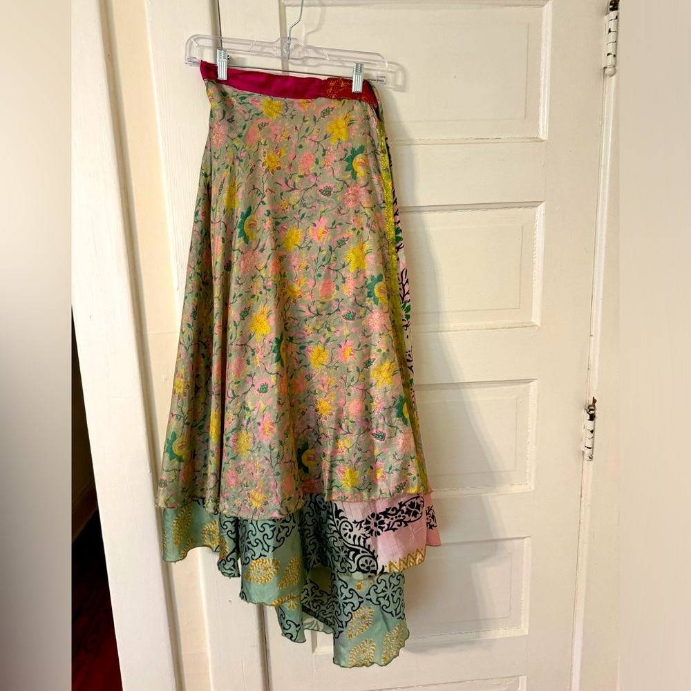 Reversible wrap skirt